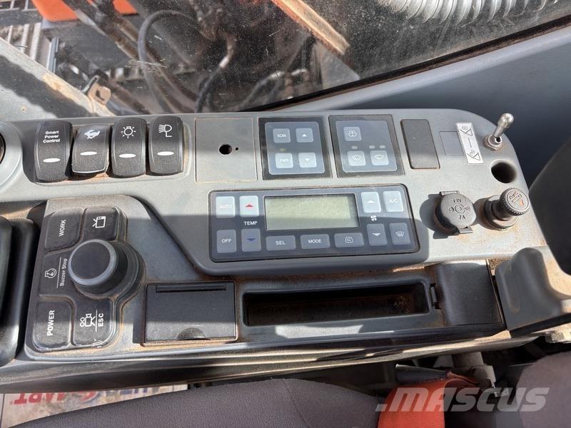Doosan DX140LC-5 Crawler excavators