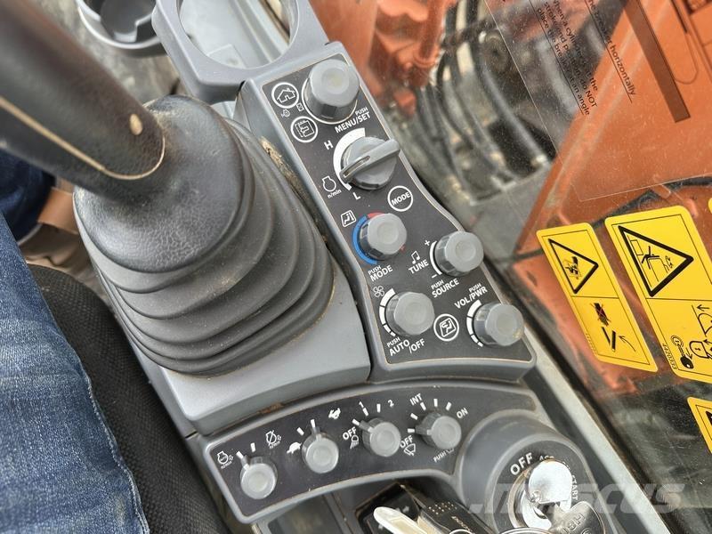 Hitachi ZX130 Crawler excavators