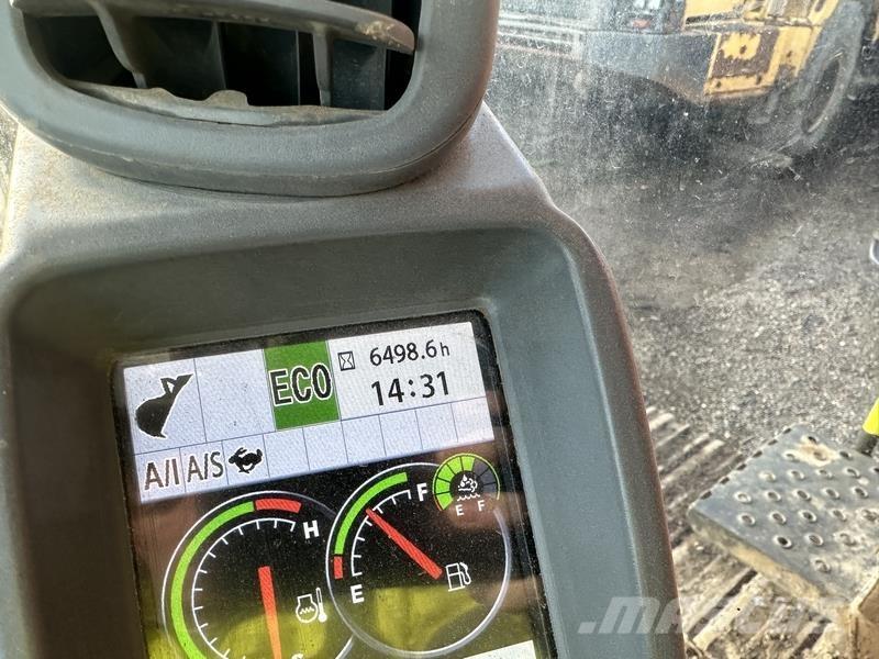 Hitachi ZX130 Crawler excavators