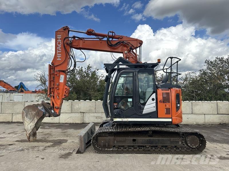 Hitachi ZX135 Demolition excavators