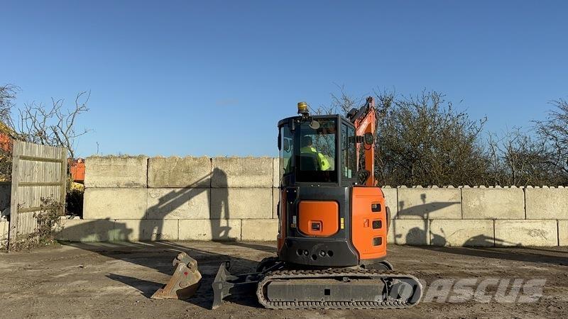 Hitachi ZX33 Crawler excavators