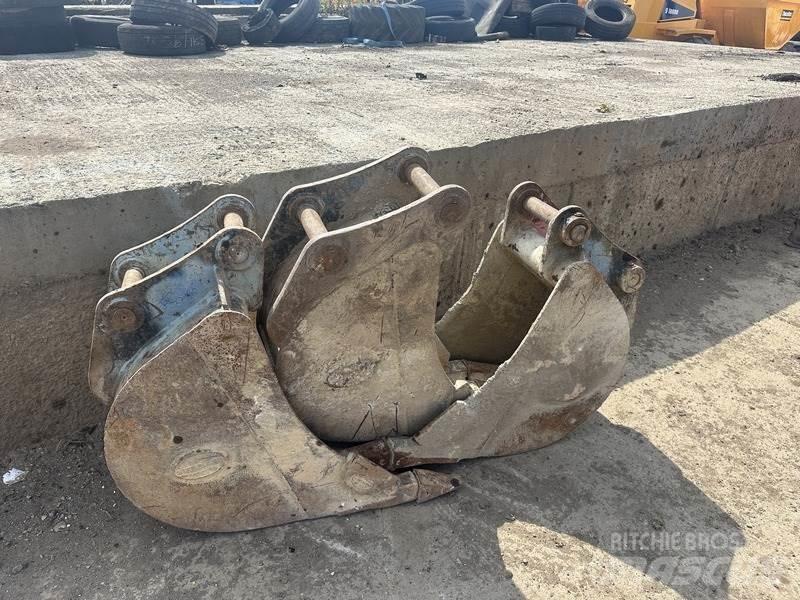 Hitachi ZX85USB-5A Midi excavators  7t - 12t