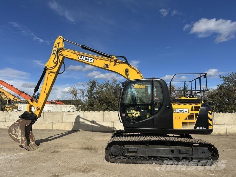 JCB JS131 LC Crawler excavators