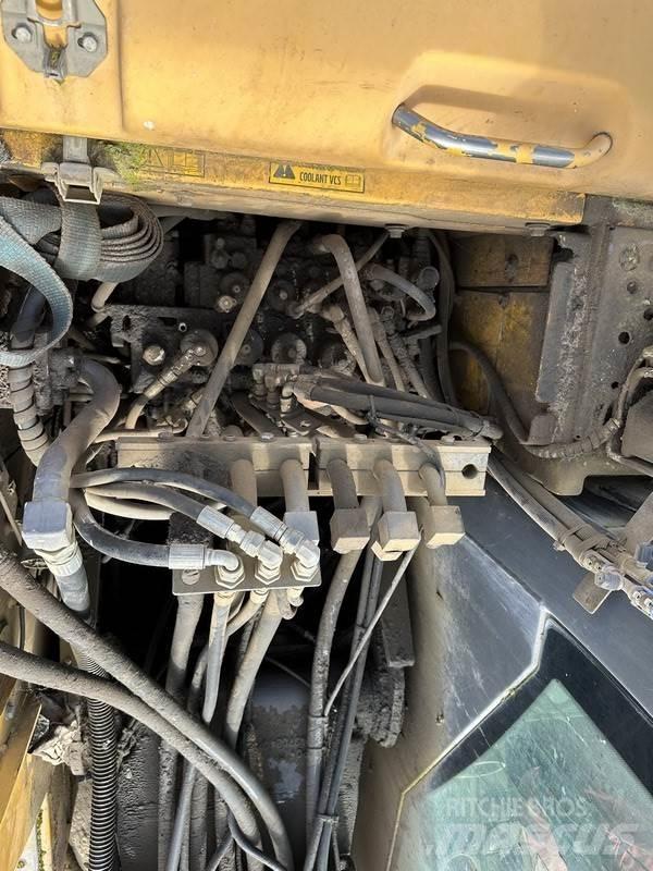 Volvo EW140C Material Handling - Others