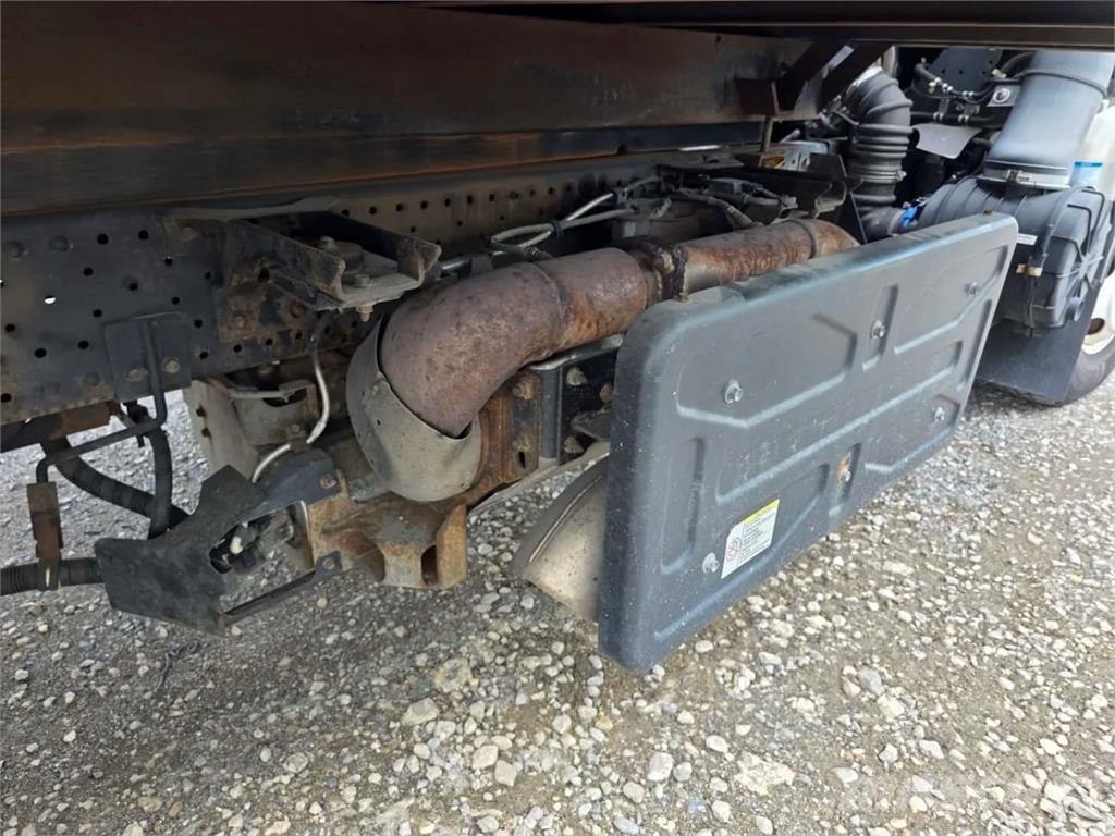 Chevrolet 4500 Box body trucks