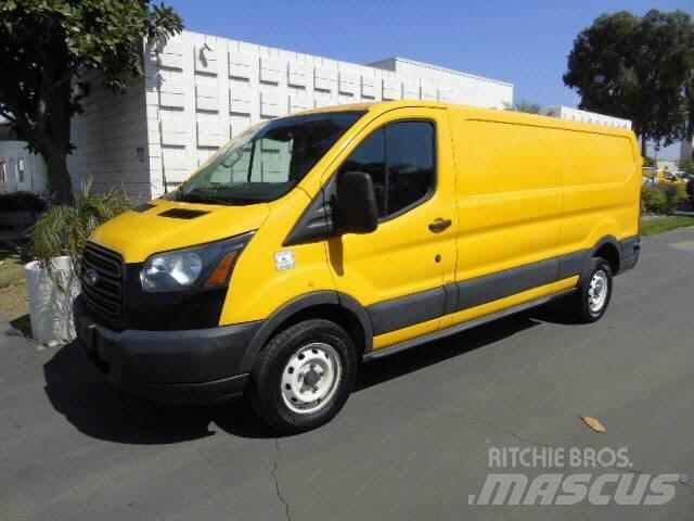 Ford TRANSIT 250 CAR Box body trucks