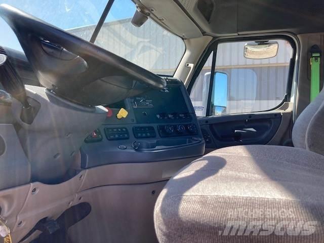 Freightliner Cascadia Tractor Units