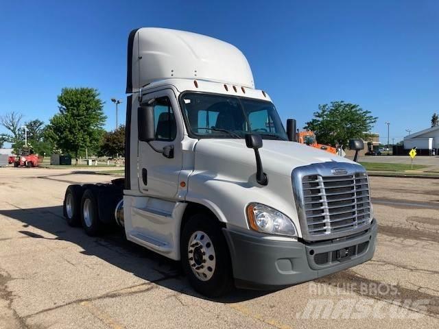 Freightliner Cascadia Tractor Units