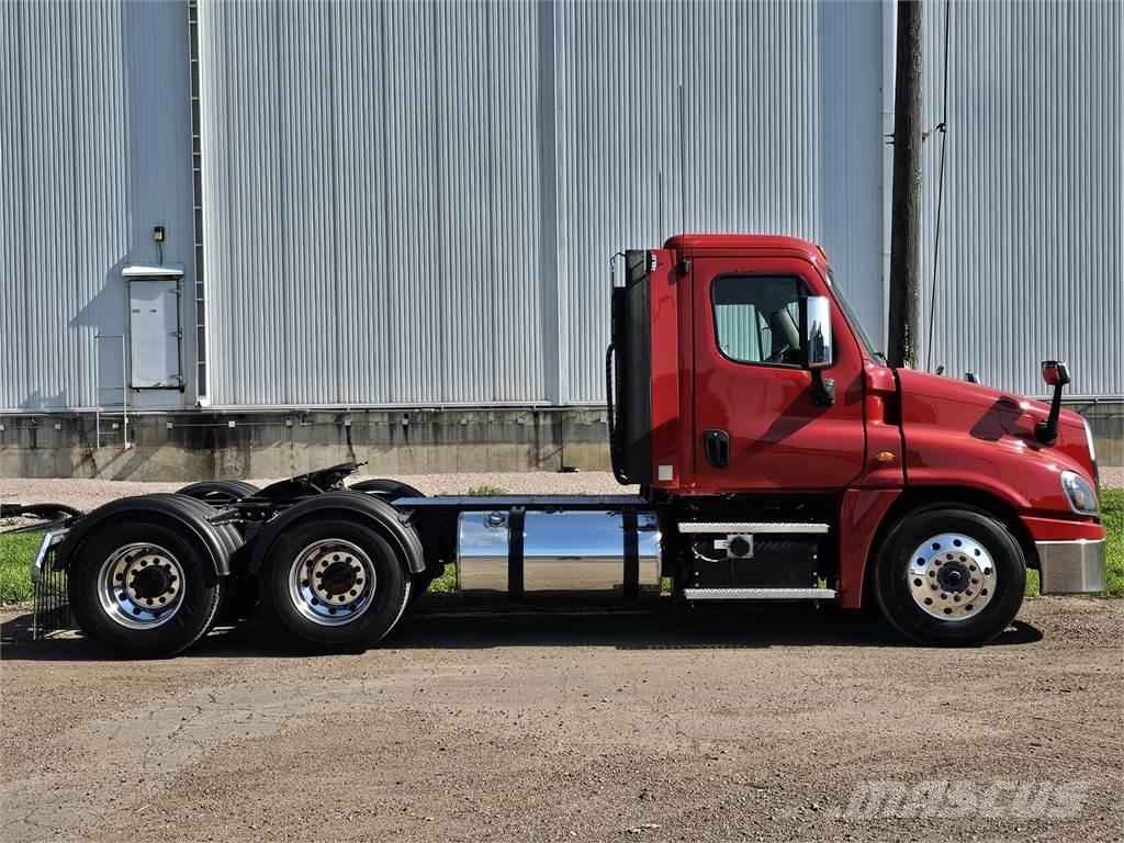 Freightliner Cascadia Tractor Units