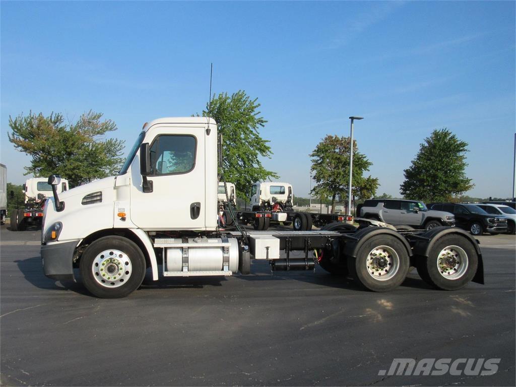 Freightliner Cascadia Tractor Units