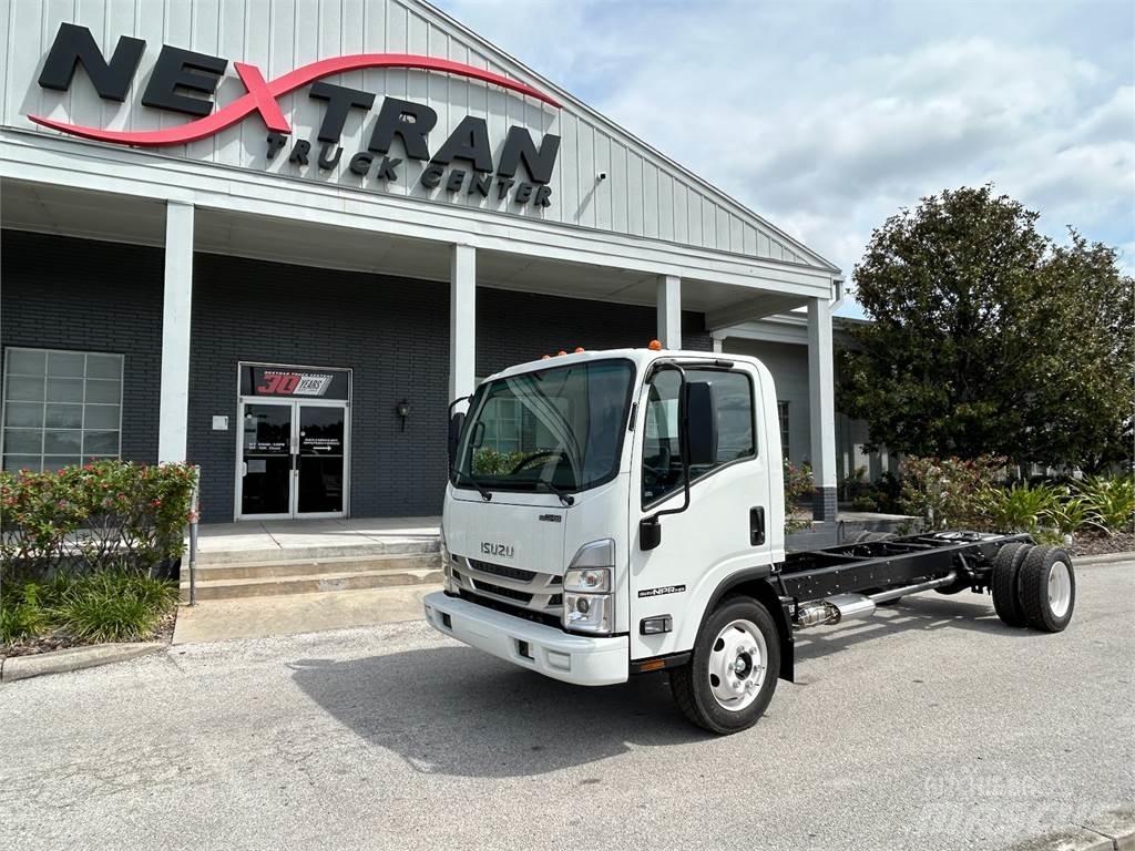Isuzu NPR-1F404 Chassis Cab trucks