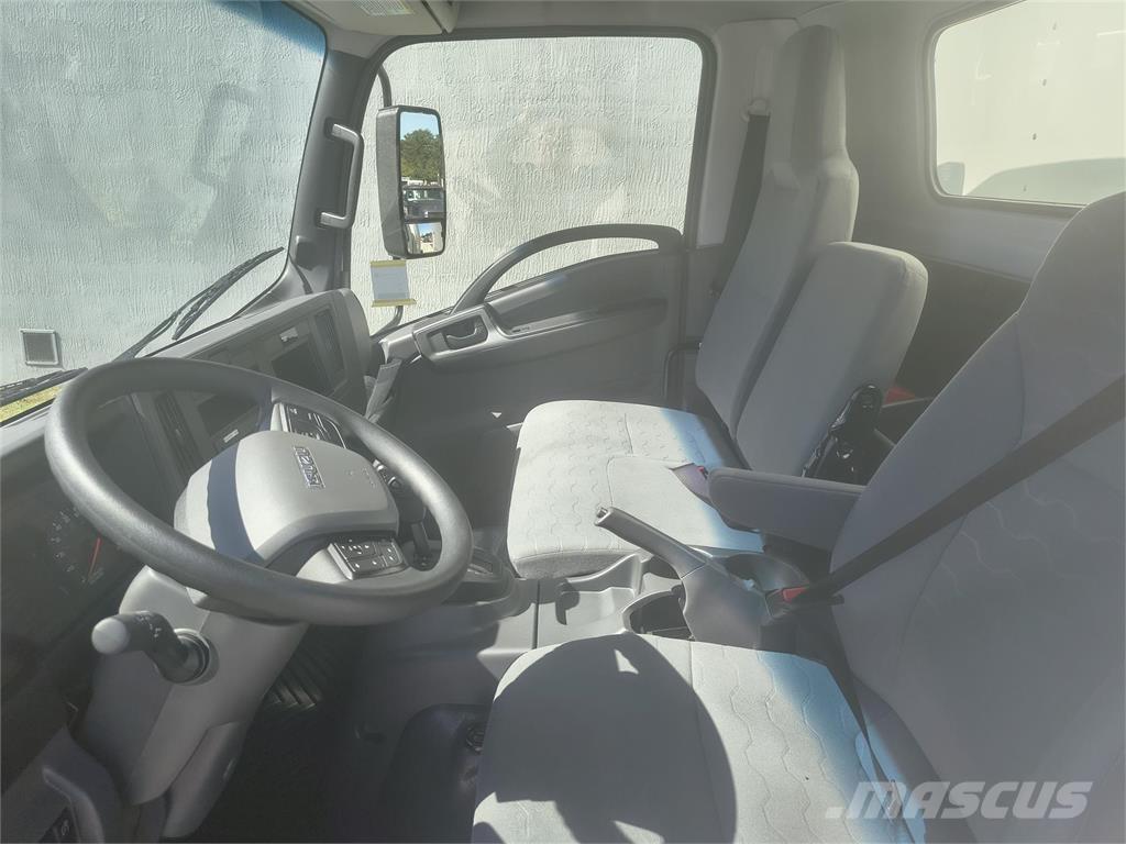 Isuzu NPR-3Y354 Box body trucks