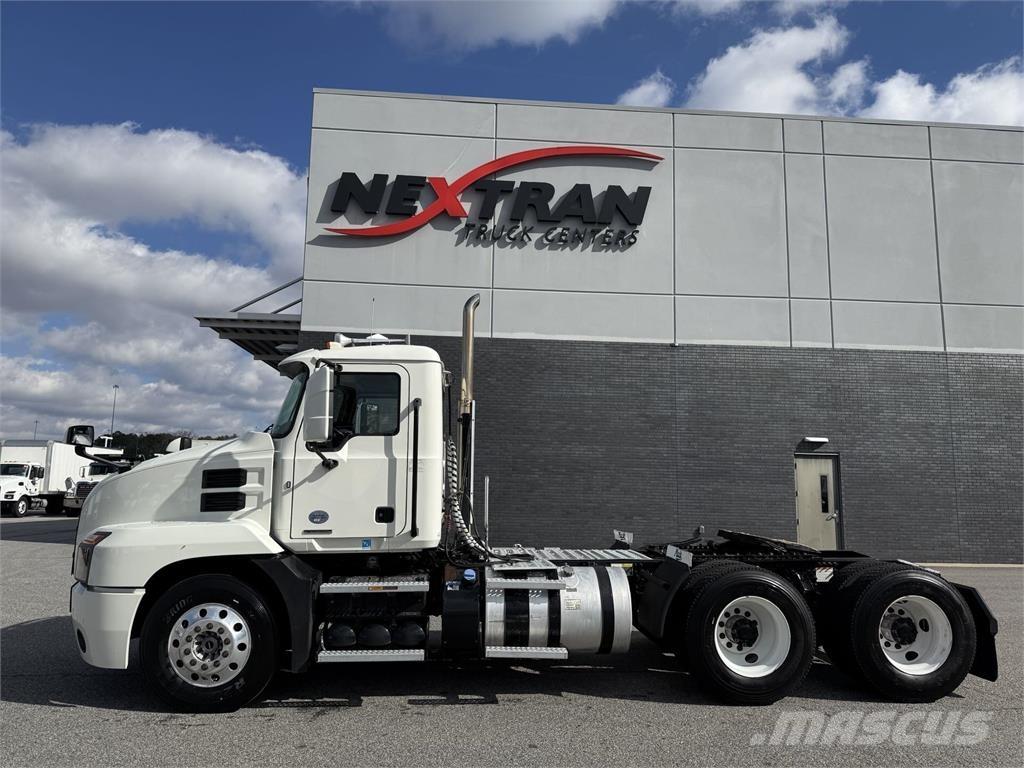 Mack AN64T Tractor Units