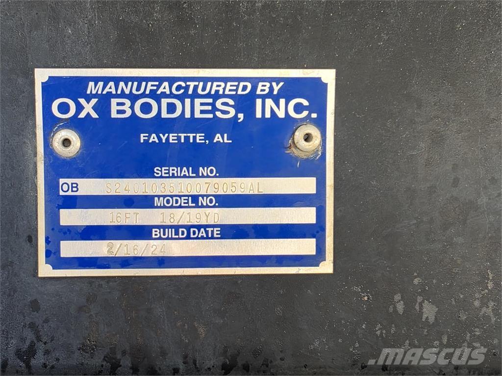 Mack GR64B Tipper trucks