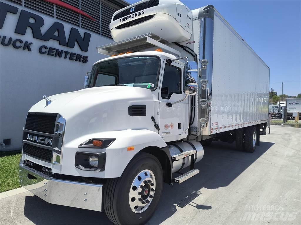 Mack MD6 42R Tractor Units