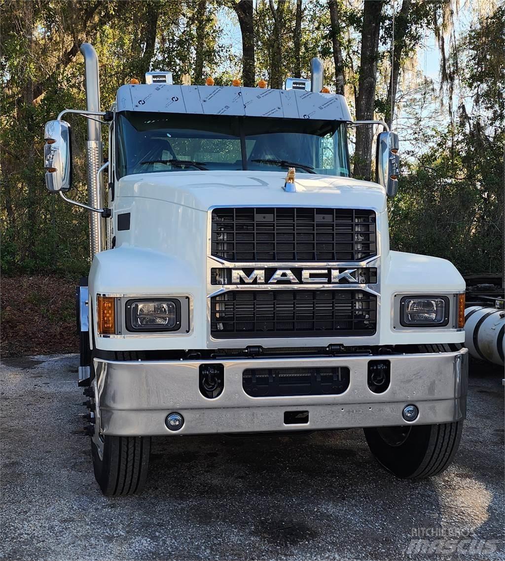Mack PI64T Tractor Units