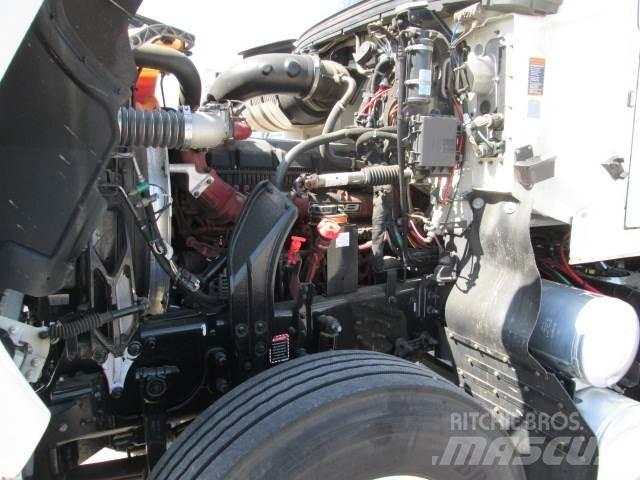 Mack PI64T Tractor Units