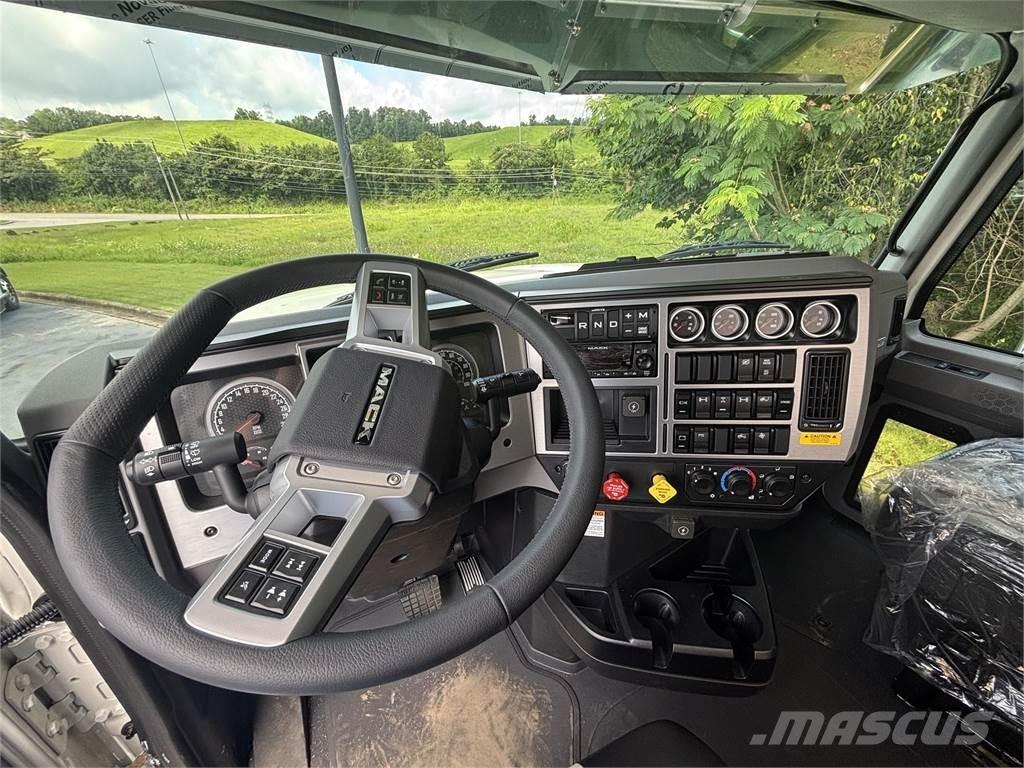 Mack PI64T Tractor Units