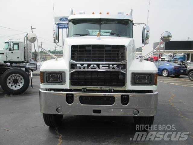 Mack PI64T Tractor Units