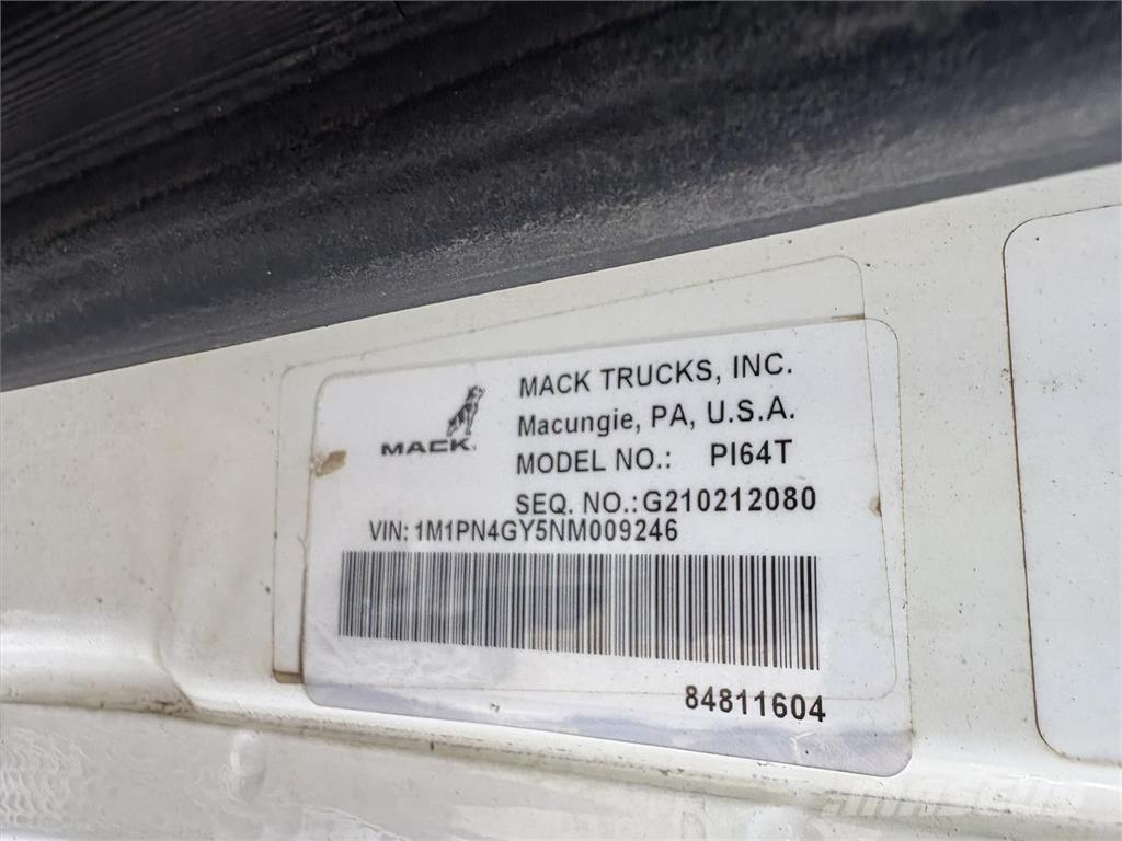 Mack PI64T Tractor Units