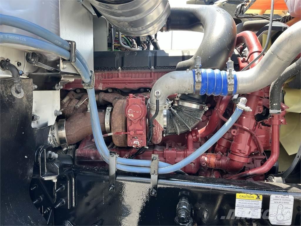 Mack PI64T Tractor Units