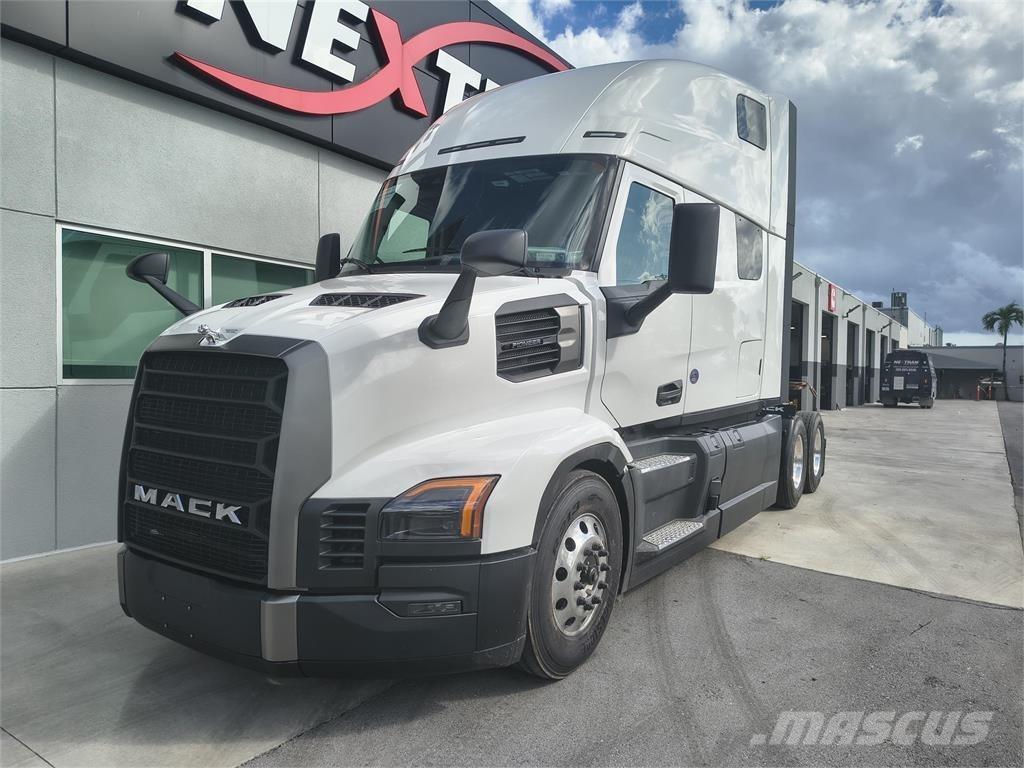 Mack PR64T Tractor Units