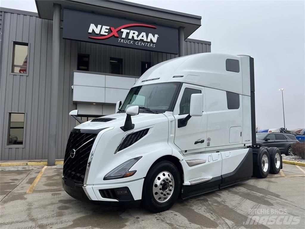 Volvo NEW VNL860 Tractor Units