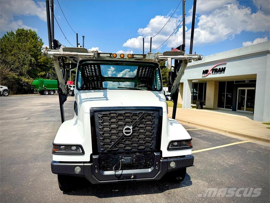 Volvo VAH64400 Hook lift trucks