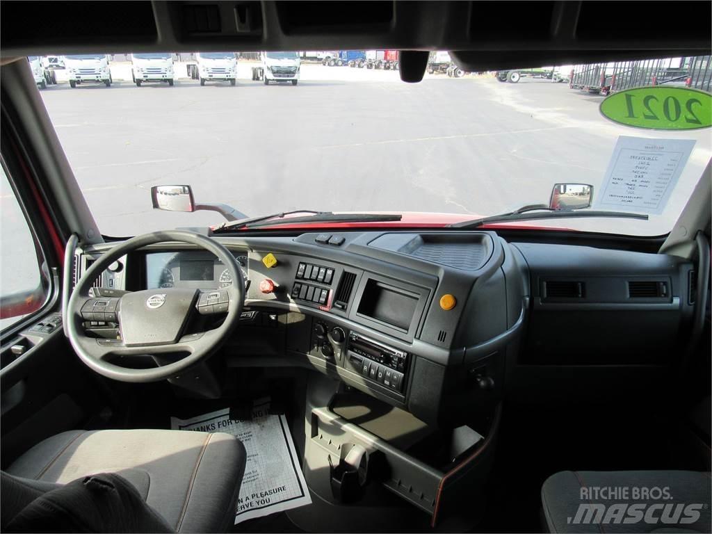 Volvo VNL64T760 Tractor Units