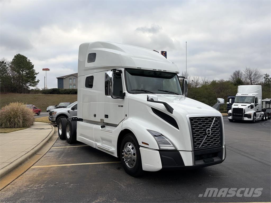 Volvo VNL64T760 Tractor Units