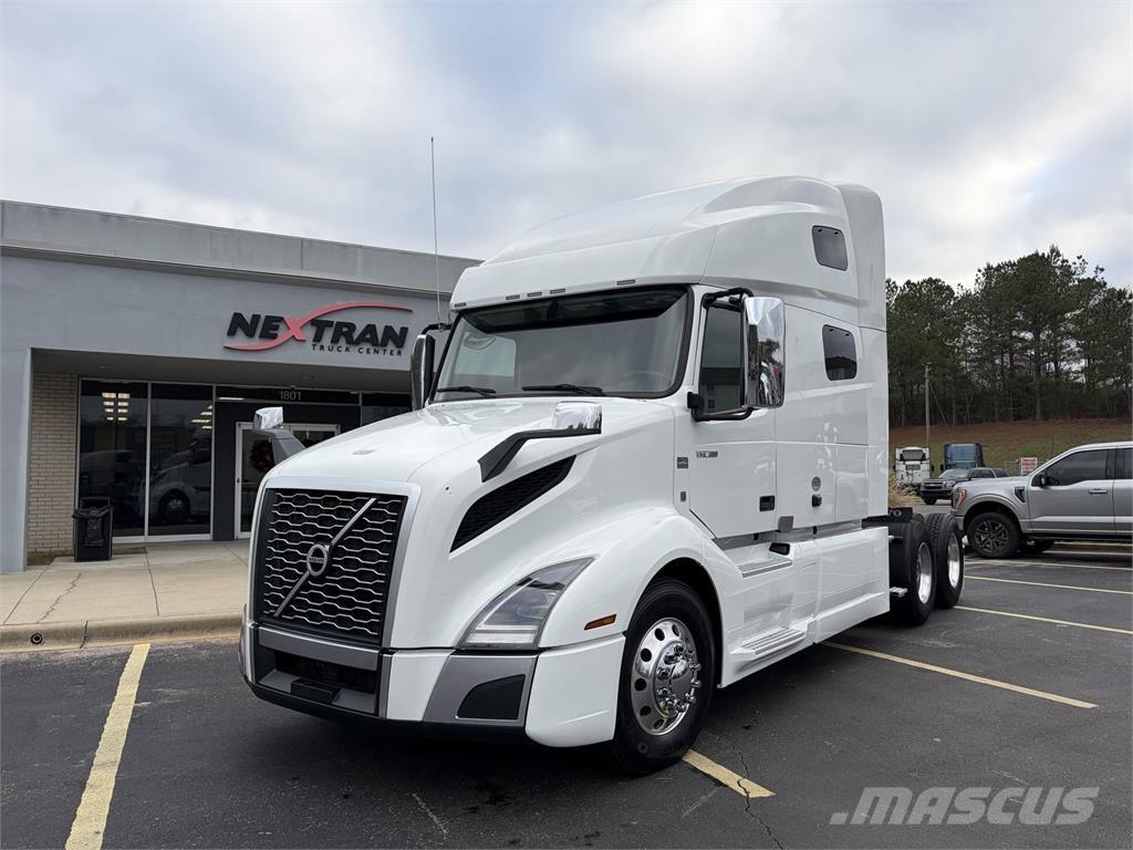 Volvo VNL64T760 Tractor Units