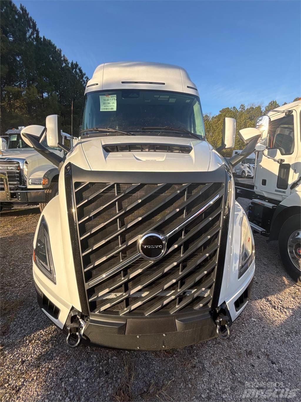 Volvo VNL64T860 Tractor Units