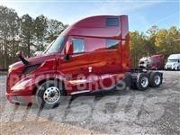 Volvo VNL64T860 Tractor Units