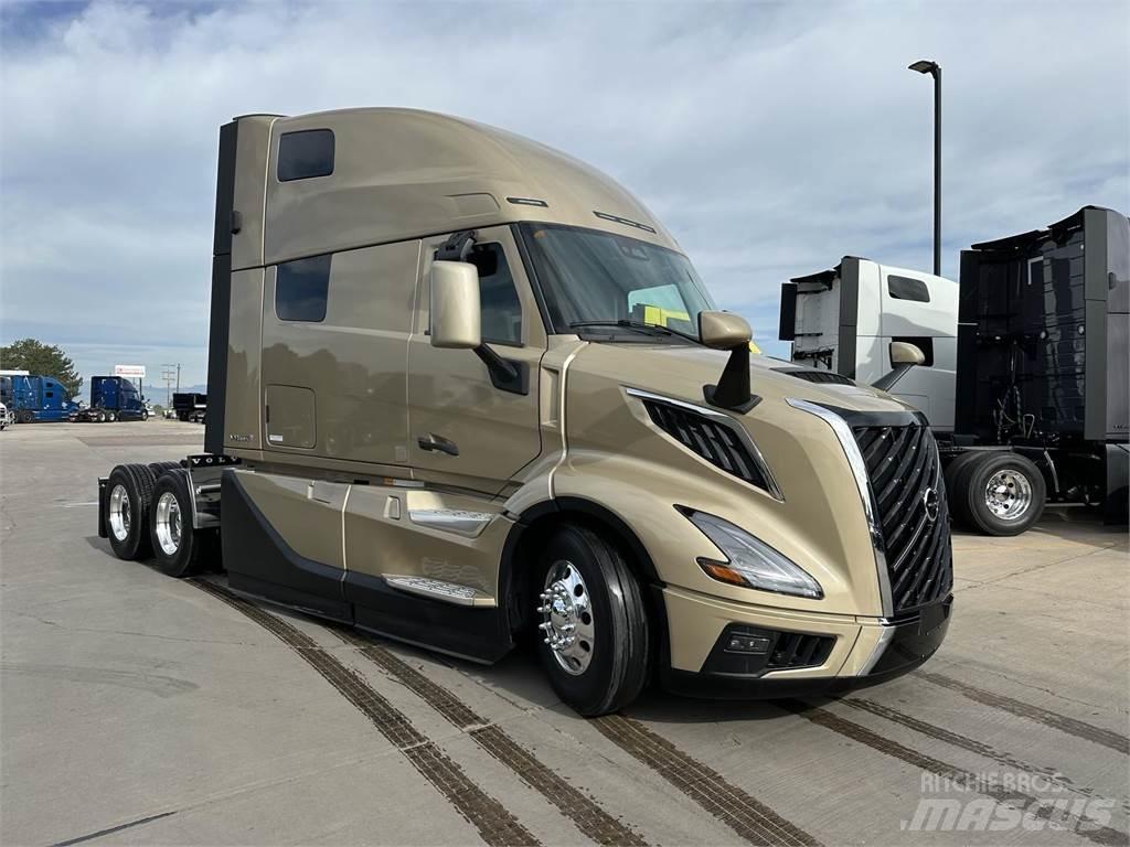 Volvo VNL64T860 Tractor Units