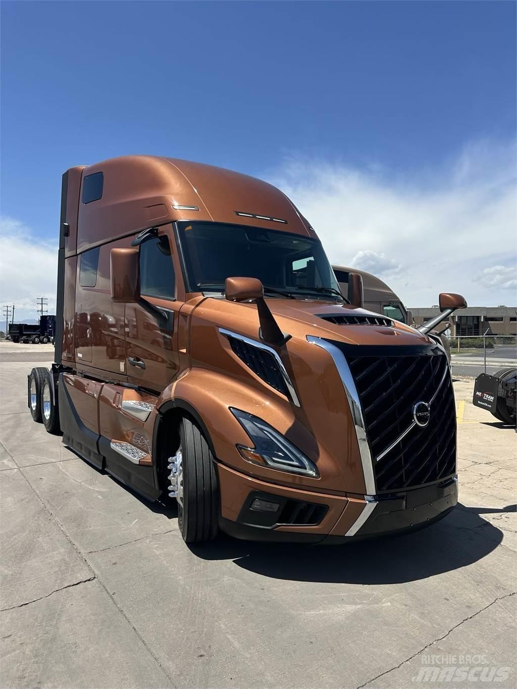Volvo VNL64T860 Tractor Units