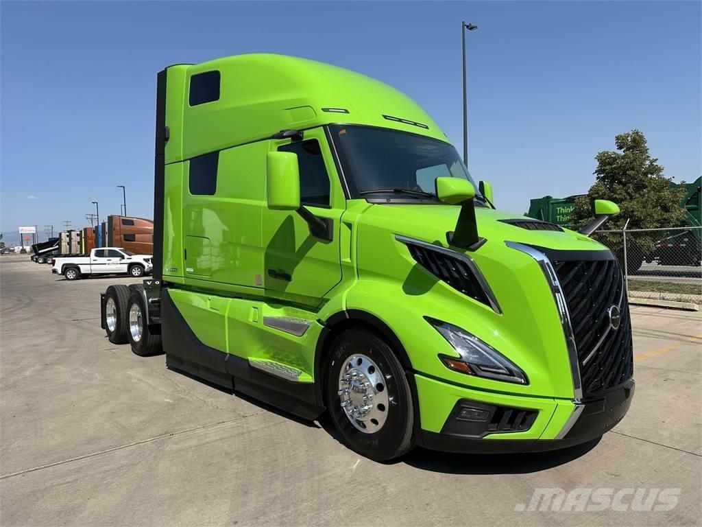 Volvo VNL64T860 Tractor Units