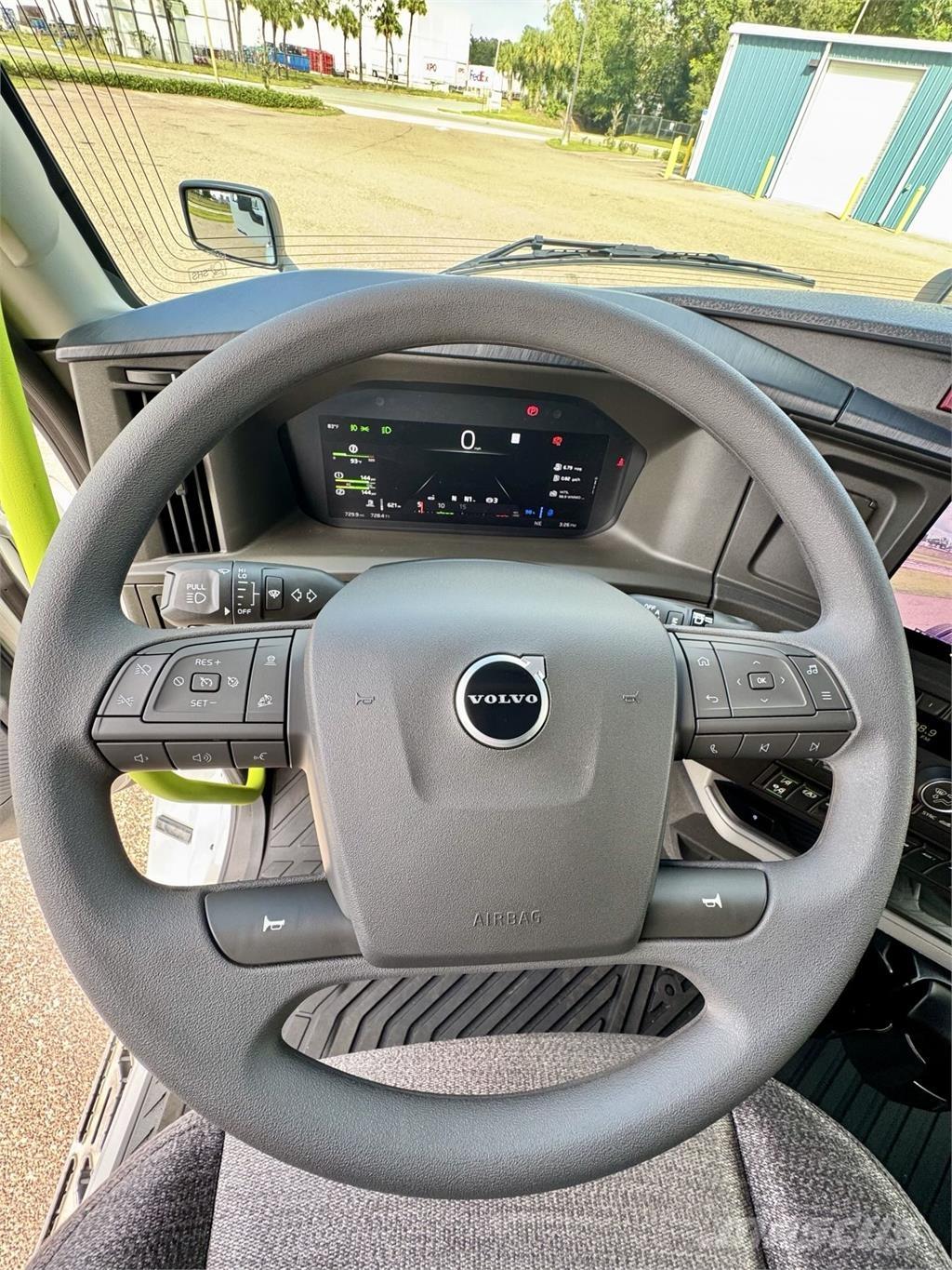 Volvo VNL64T860 Tractor Units