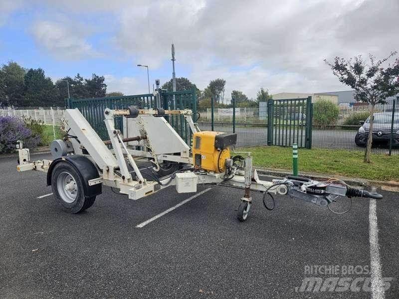 Adoc 3T5 Flatbed/Dropside trailers