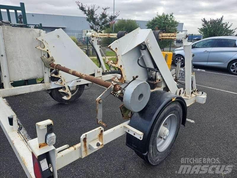 Adoc 3T5 Flatbed/Dropside trailers