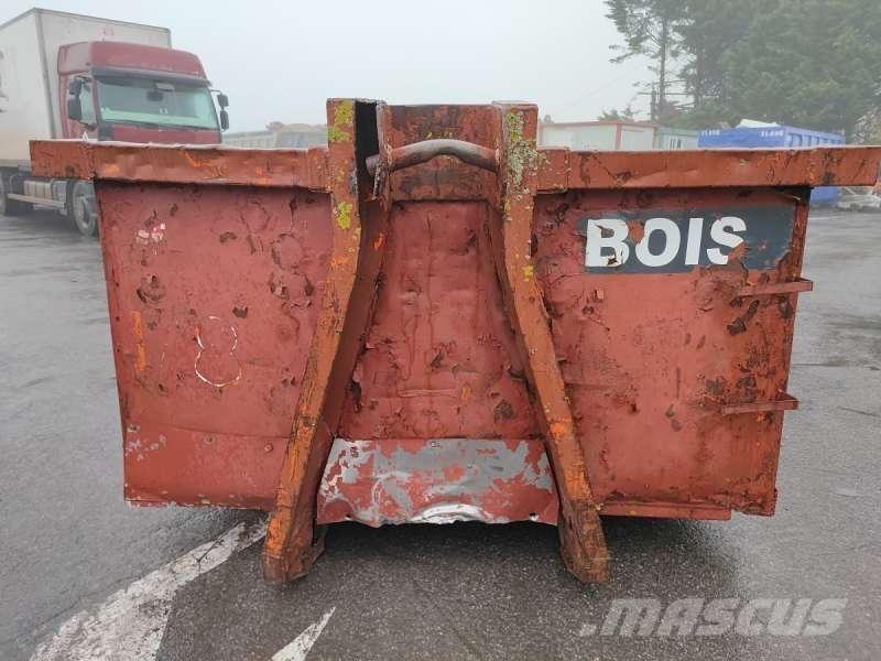  AUTRE 15 M2 Transportation - Others