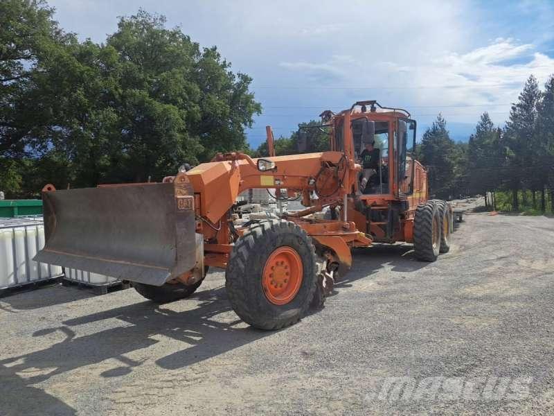 CAT 12M Graders