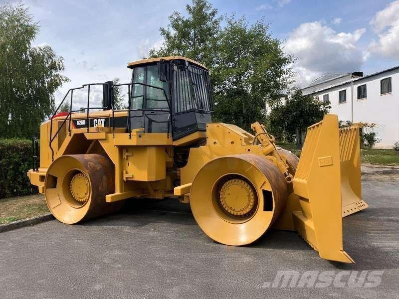 CAT 826H Soil compactors