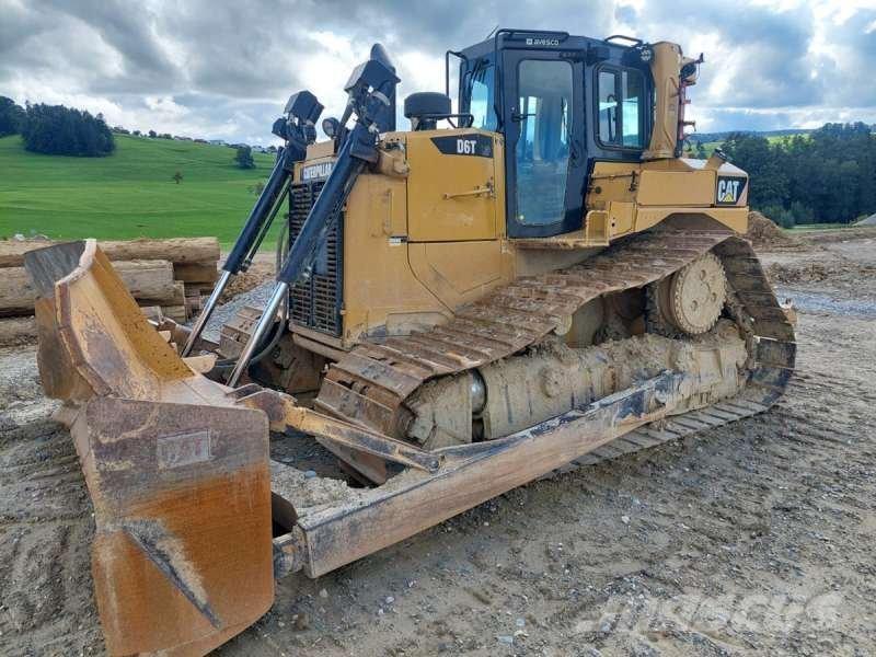 CAT D6T LGP Crawler dozers