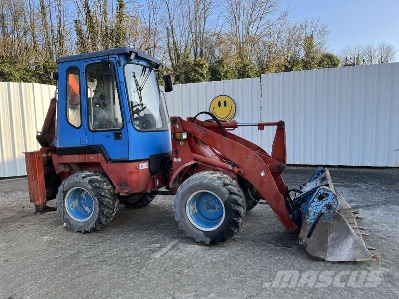 Kubota R520 Backhoe loaders