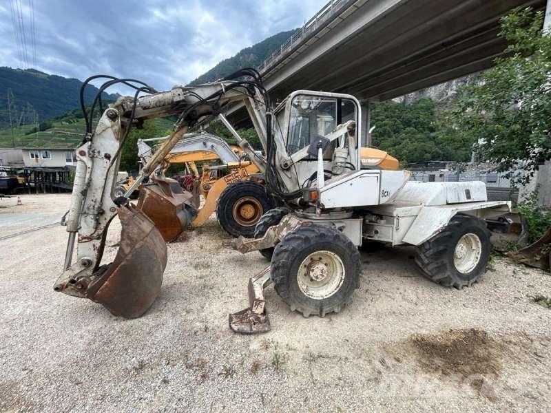 Mecalac 8CXI Wheeled excavators
