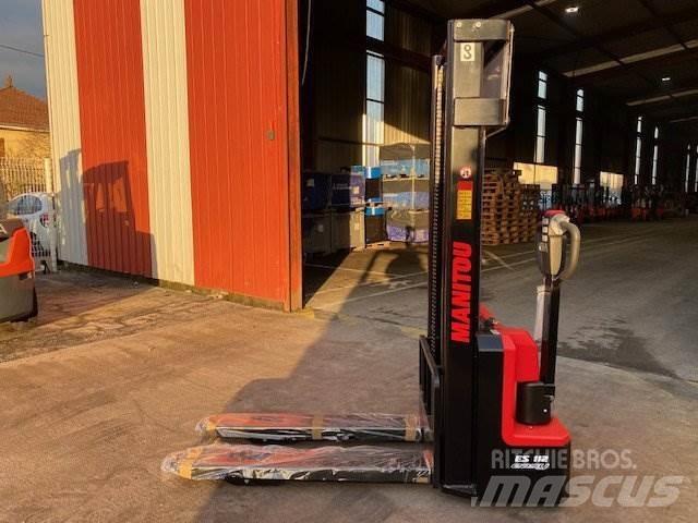 Manilec ES112EASY Pedestrian stacker
