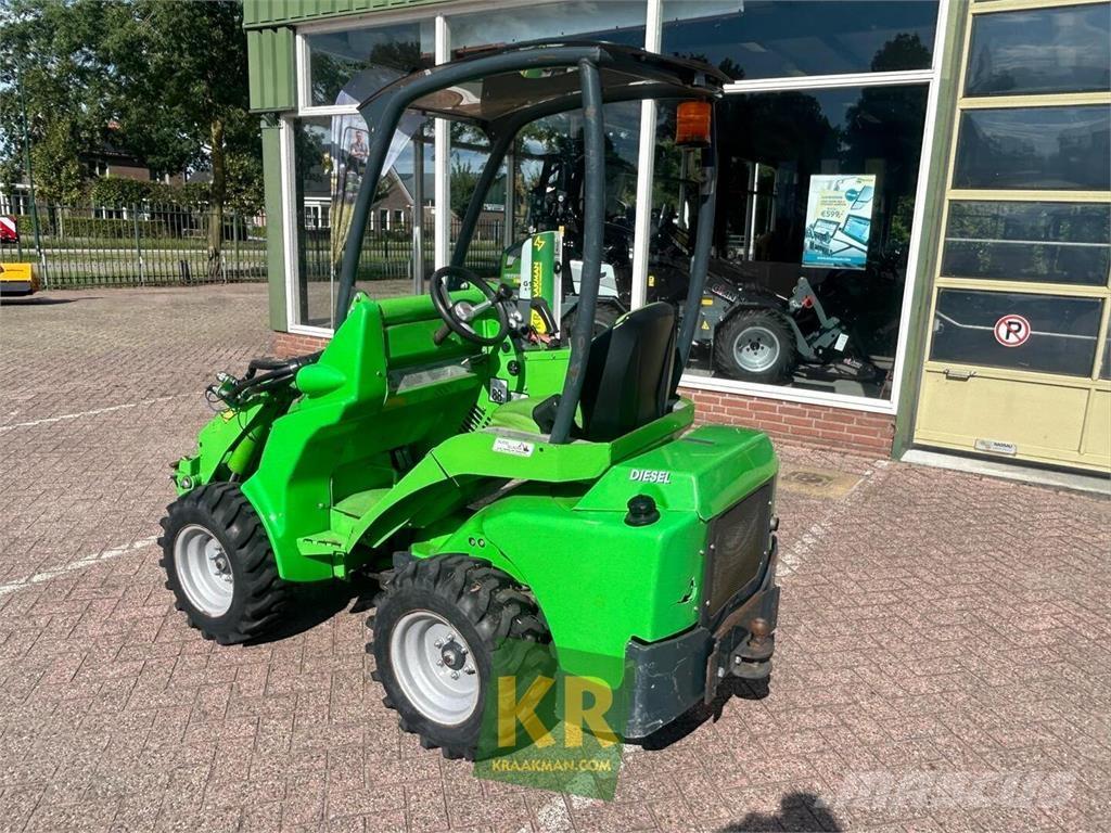 Avant 420 Front loaders and diggers