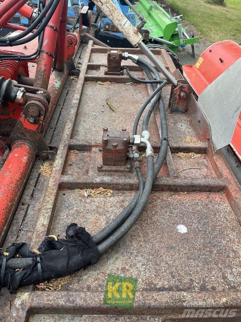 Dücker UM 27 Pasture mowers and toppers