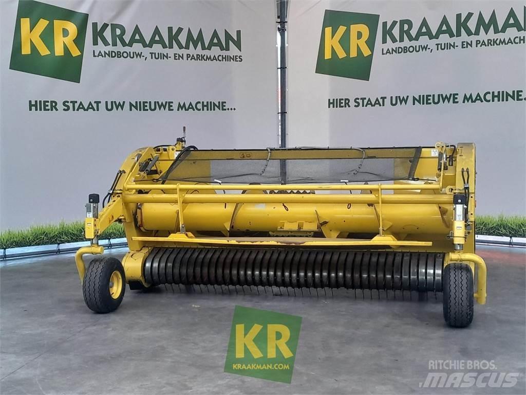 John Deere 630C Combine harvester heads