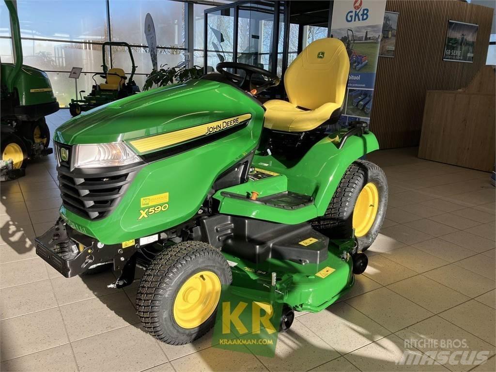 John Deere X590 Riding mowers